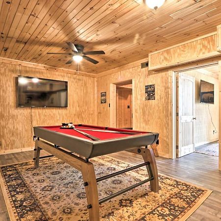 Gatlinburg Cabin With Loft And Game Room 1 Mi To Town Bagian luar foto